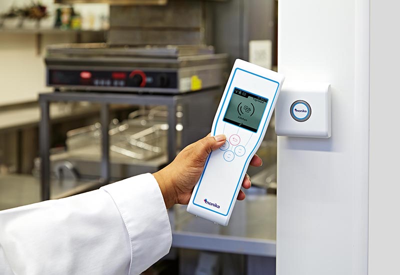 Task Minder Monika automates kitchen tasks