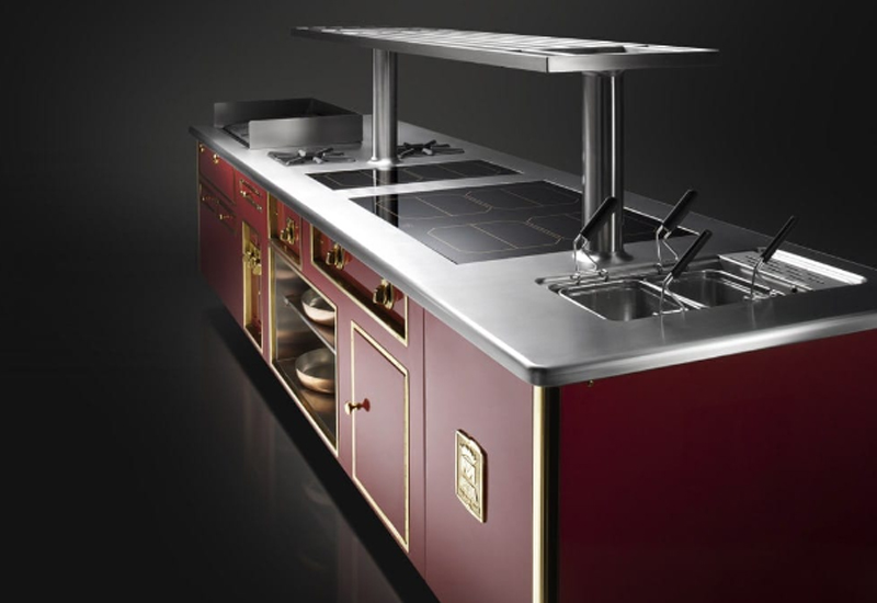 The subtle design difference that you will only see on Molteni stoves