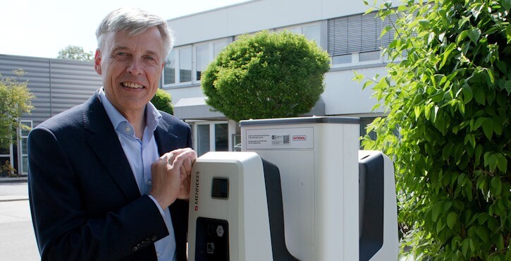 Rational strikes cautious tone on tariffs